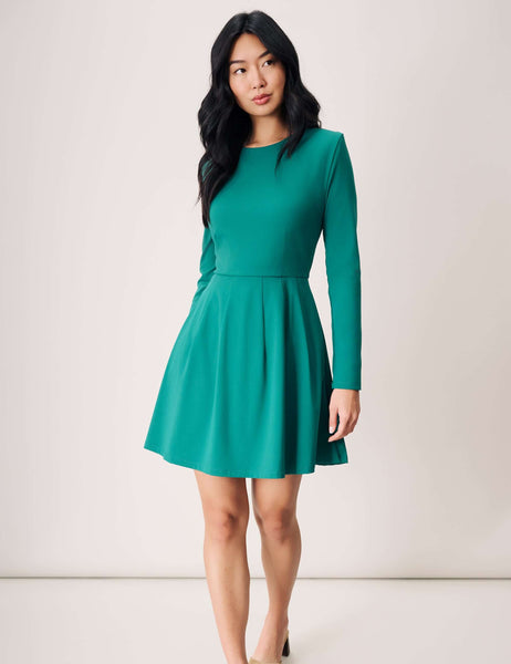 Chic Tulip Dress - Effortless Elegance & Comfort Mrs Momma Bear Chic Tulip Dress - Effortless Elegance & Comfort Mrs Momma Bear